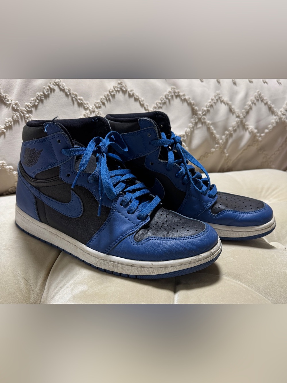 Nike Men's Air Jordan 1 Retro OG High-Top Sneakers dark marina blue 9.5